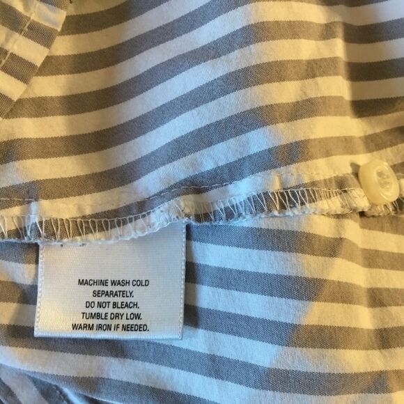 Apostrophe Brand Women’s Sz. XL Grey & White Stripe L/S Blouse - Picture 8 of 9